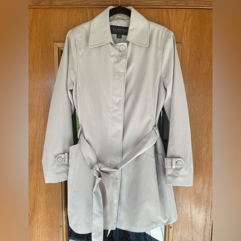 Towne Collection Lightweight Rain/Trench Coat